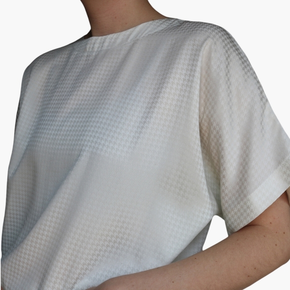 Vintage | Renaissance White Houndstooth Blouse - Picture 2 of 16